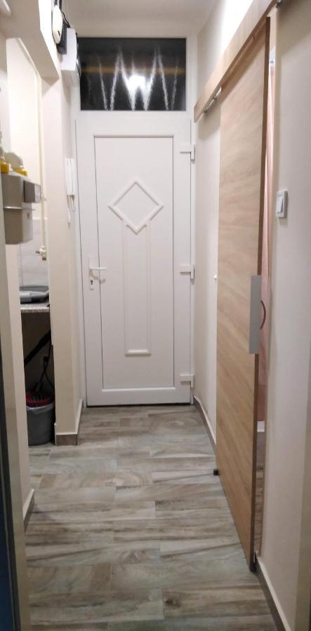 Desi Apartman Kaposvár Εξωτερικό φωτογραφία