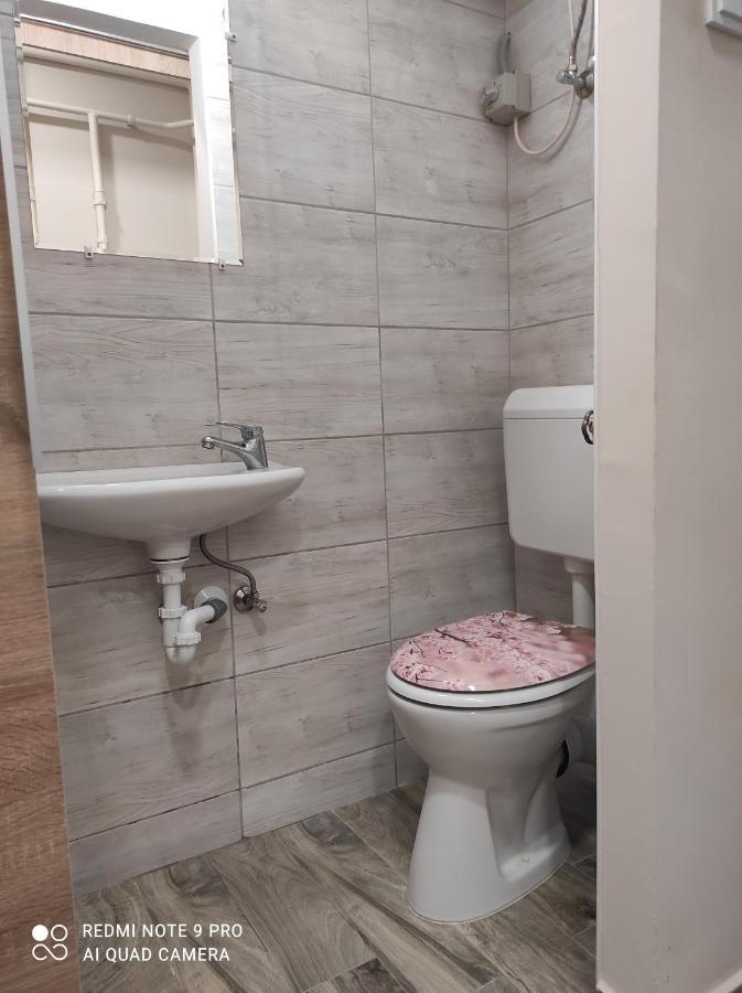 Desi Apartman Kaposvár Εξωτερικό φωτογραφία